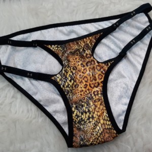 شورت مخمل پلنگی