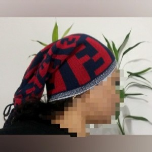 کلاه بافت طرح فندی