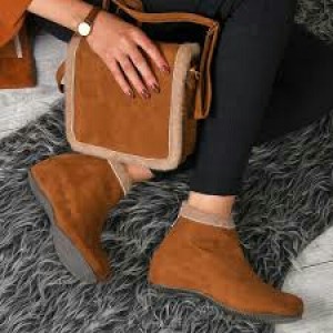 ست کیف و کفش خزدار زنانه