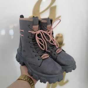 نیم بوت دخترانه دو بند لژ دار، جنس سوییت ضد آب ، سایزبندی 37 الی 40-98361