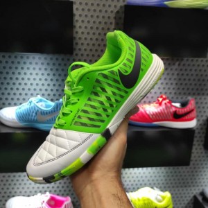 کفش فوتسال نایک گتو