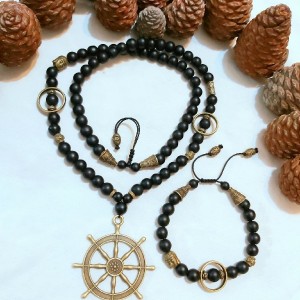 ست گردنبند و دستبند مردانه اسپرت اونیکس مشکی با پلاک سکان کشتی